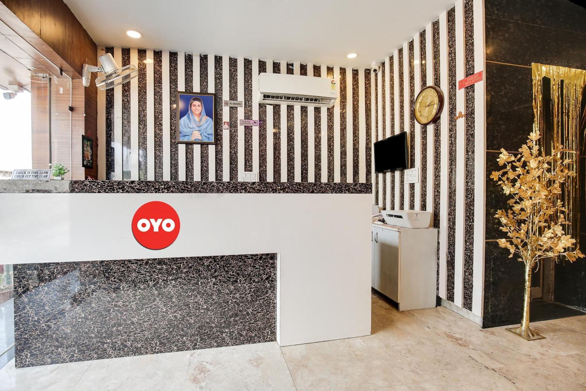 Hotel O Av Continental Zirakpur Dış mekan fotoğraf
