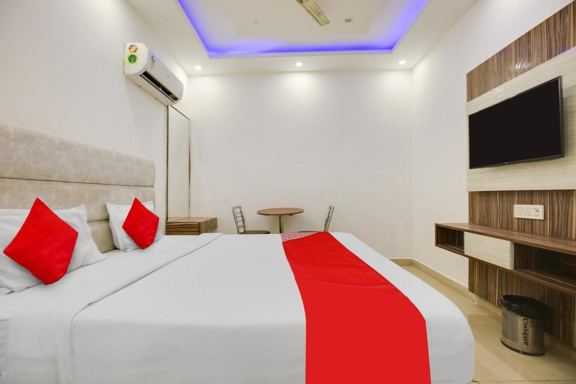 Hotel O Av Continental Zirakpur Dış mekan fotoğraf