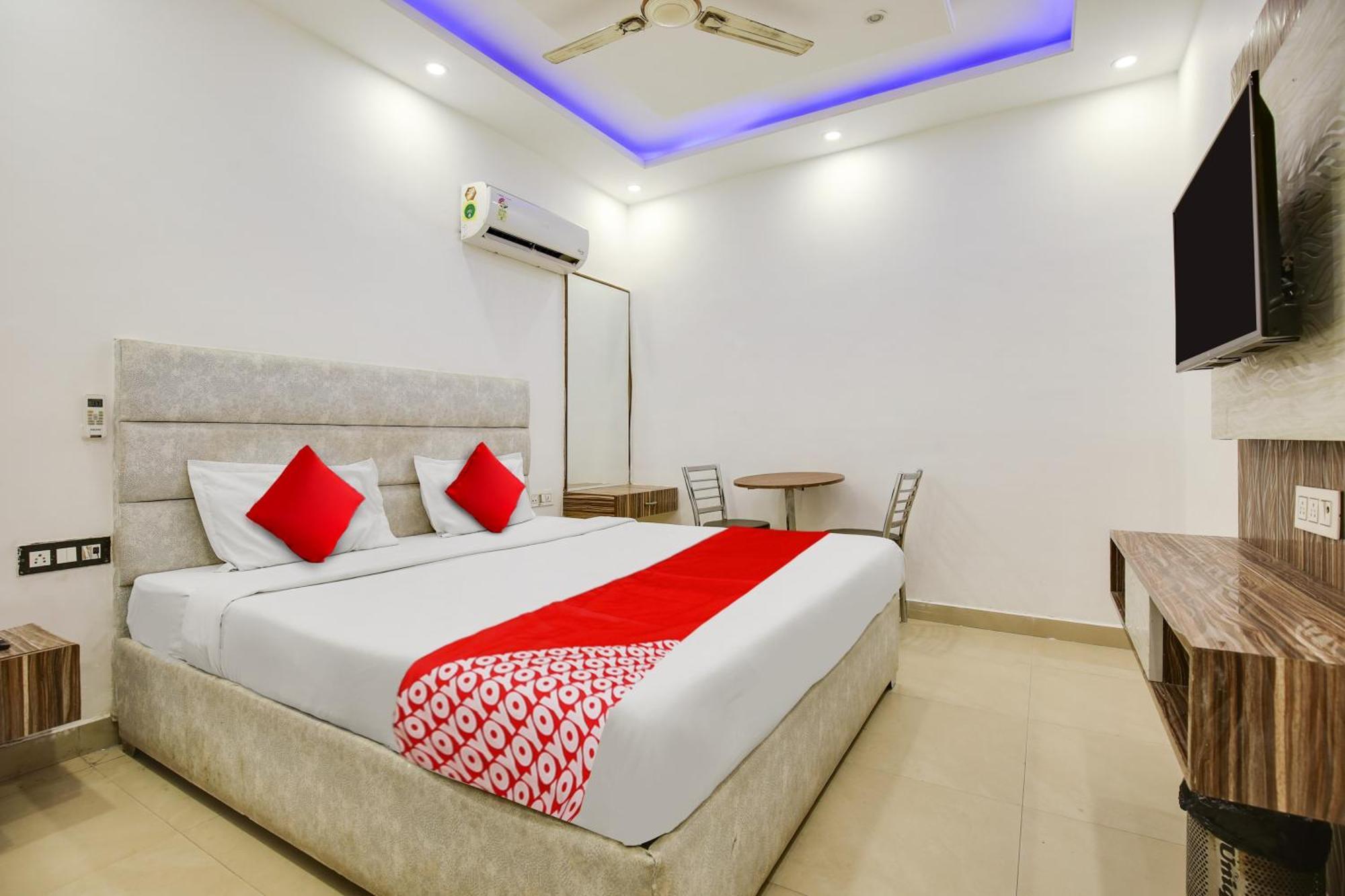 Hotel O Av Continental Zirakpur Dış mekan fotoğraf