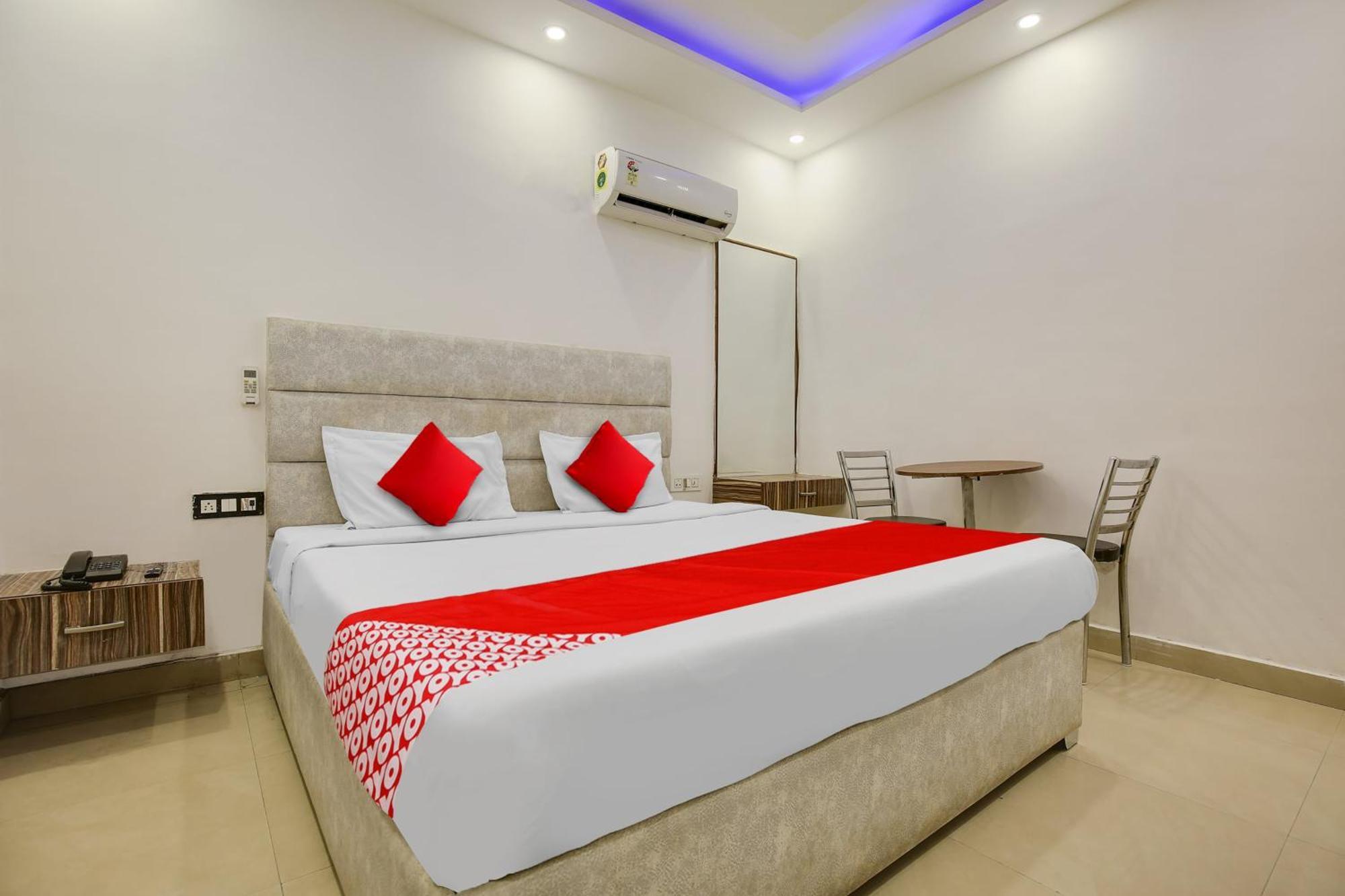 Hotel O Av Continental Zirakpur Dış mekan fotoğraf